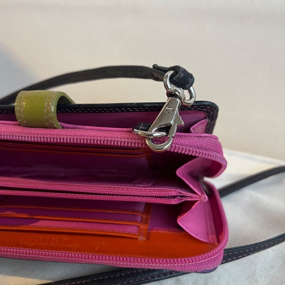 RFID Genuine Leather block colour wallet with strap - Picture 4 of 8